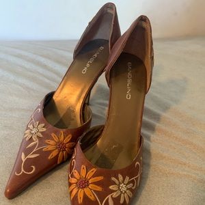 Southwest leather  Bandolino heels